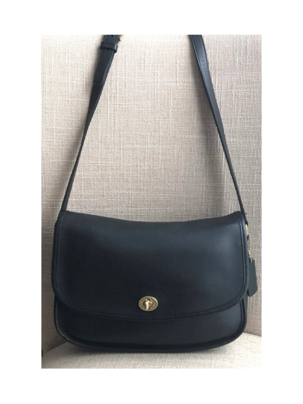Vintage Coach City Black Crossbody Handbag 9790